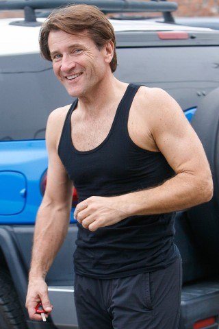 Robert Herjavec height and weight | HowTallis.Org